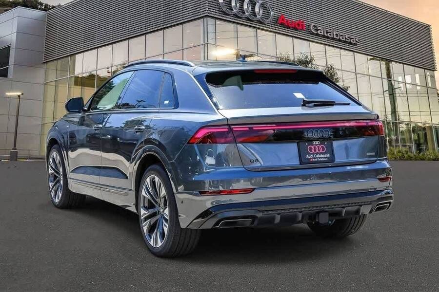 2026 Audi Q8