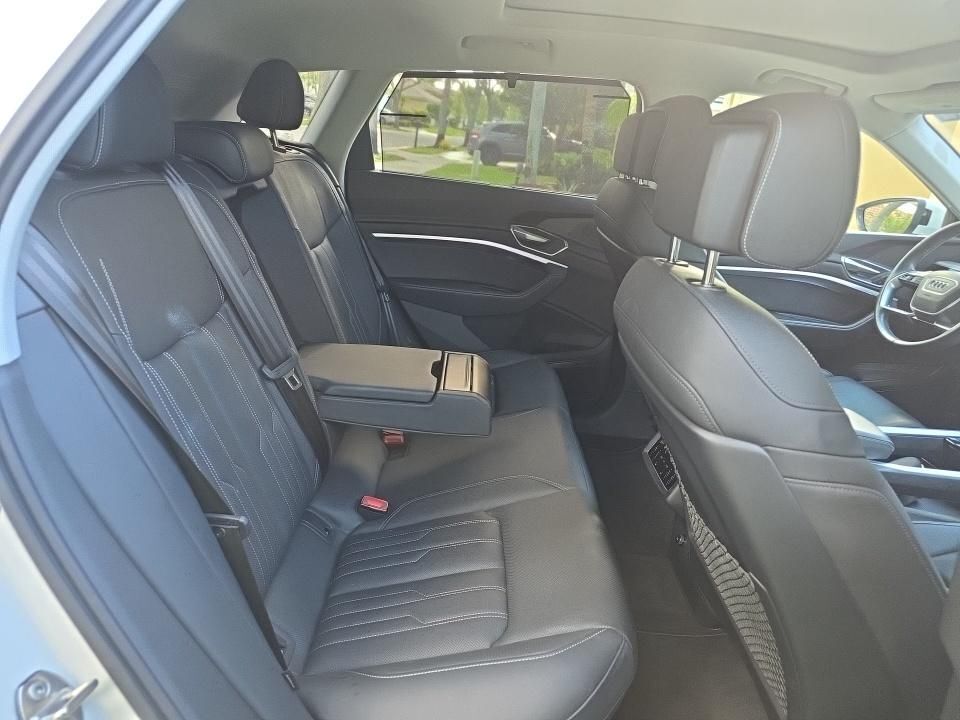 2024 Audi Q8