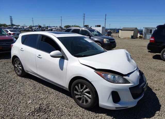 2013 MAZDA Mazda3