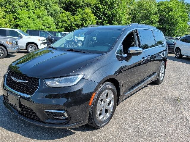 2023 CHRYSLER Pacifica