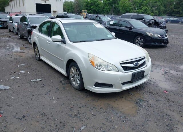 2012 SUBARU Legacy