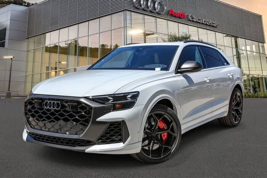 2026 AUDI RS Q8