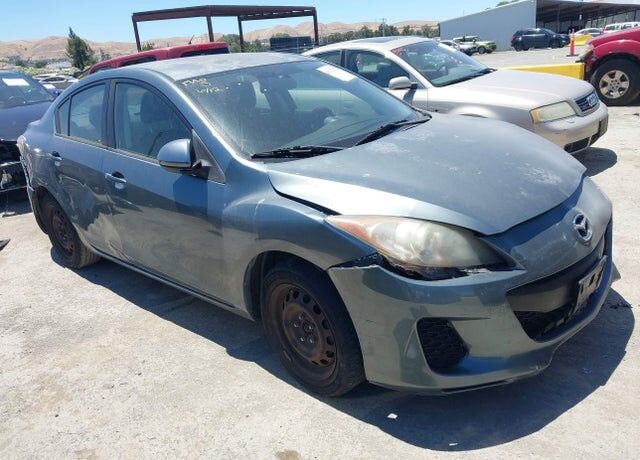 2012 MAZDA Mazda3