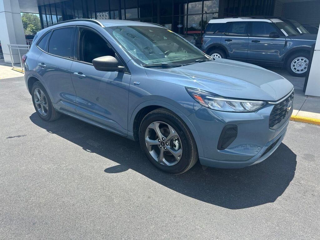 2023 FORD Escape