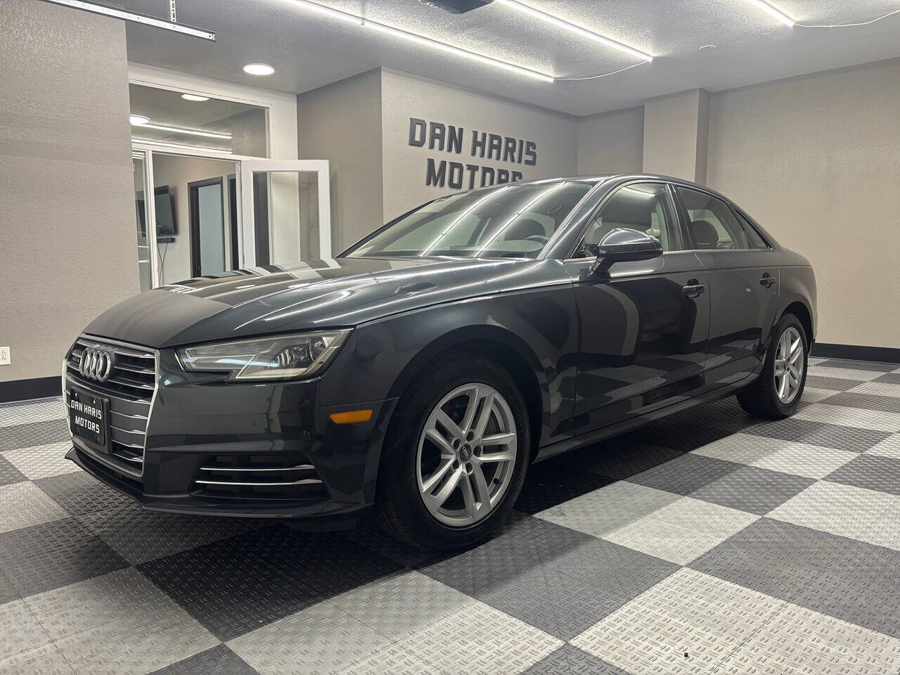 2017 Audi A4