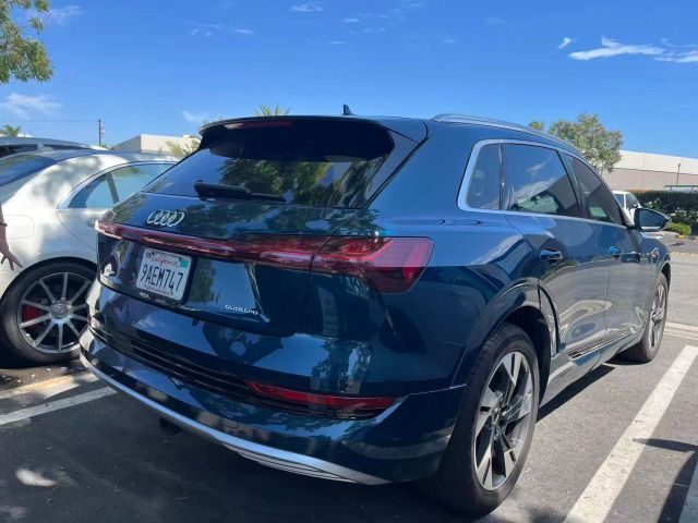 2022 Audi e-tron