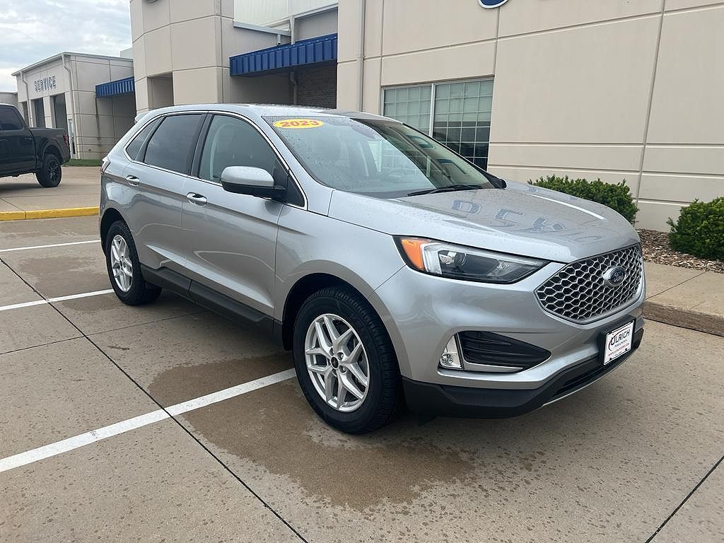 2023 FORD Edge