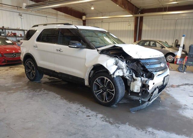 2013 FORD Explorer