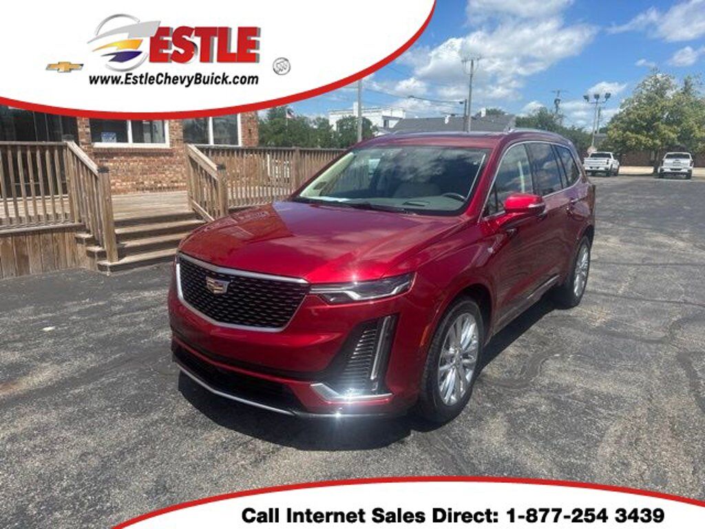 2021 CADILLAC XT6