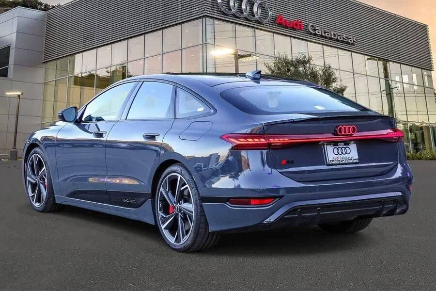 2025 Audi S6