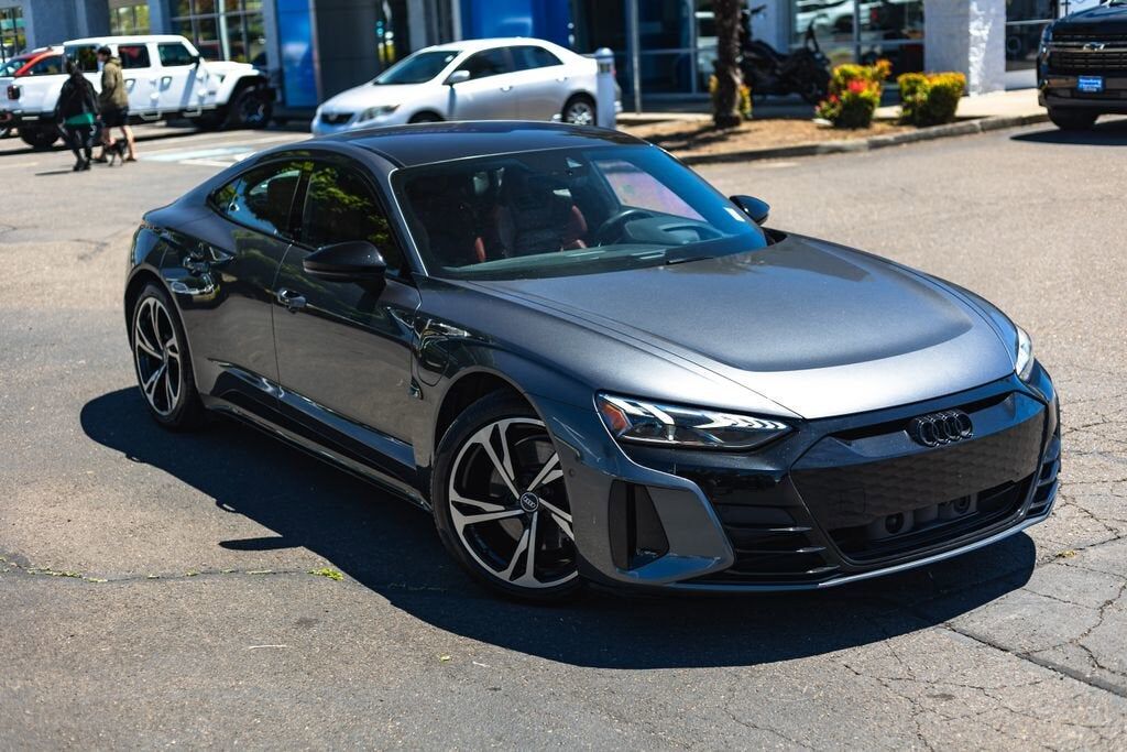 2022 Audi e-tron