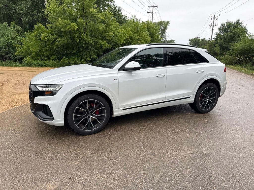 2021 Audi Q8