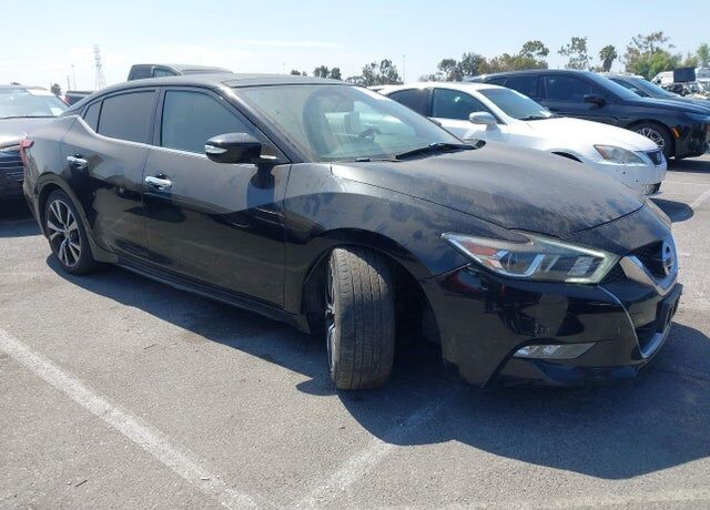 2017 NISSAN Maxima