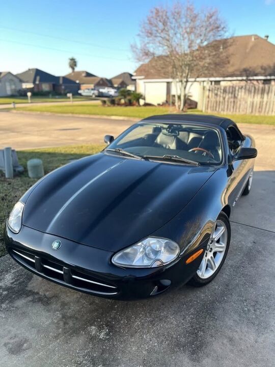 Jaguar XK8