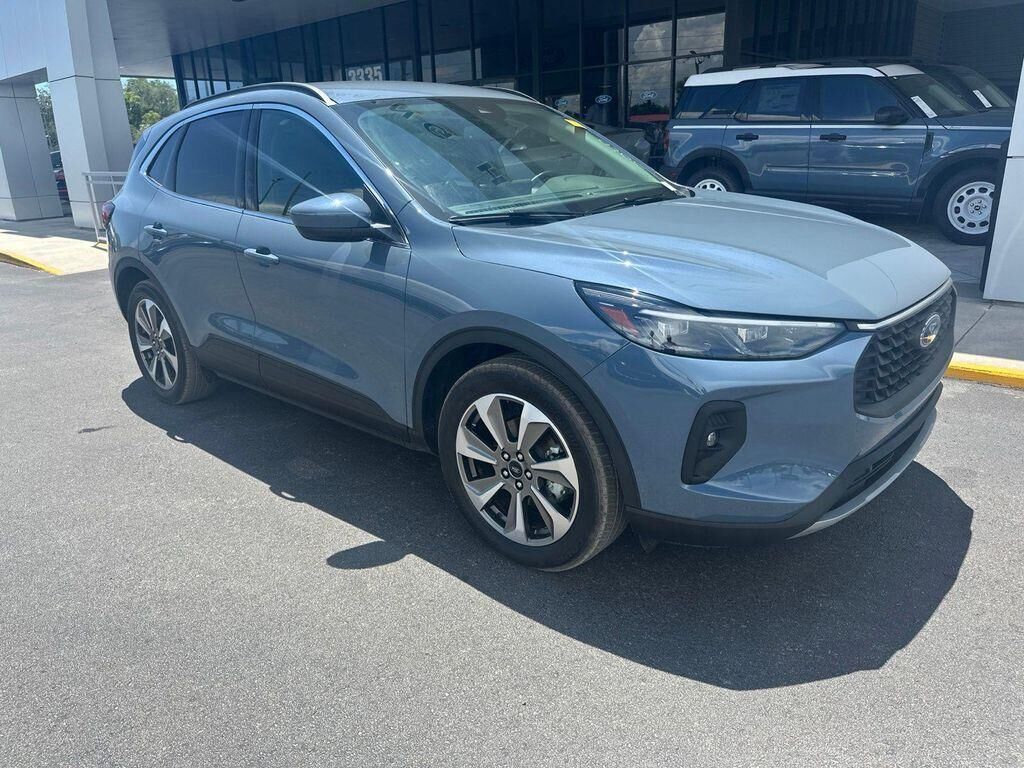 2025 FORD Escape