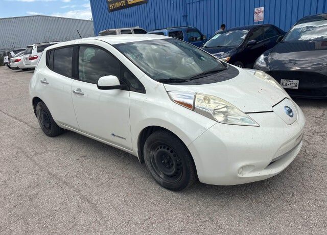 2016 NISSAN Leaf