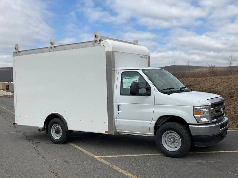 2026 FORD E-350