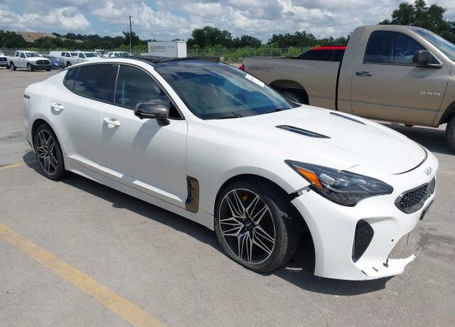2022 KIA Stinger