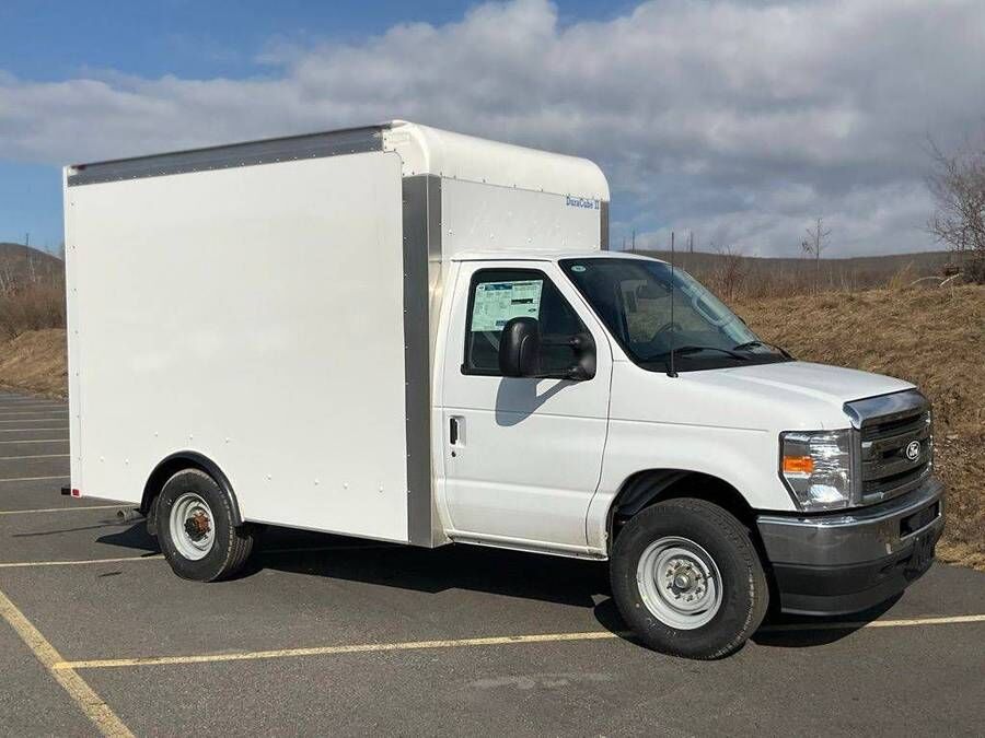 2026 FORD E-350