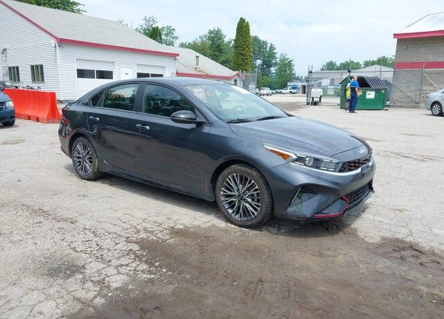 2023 KIA Forte