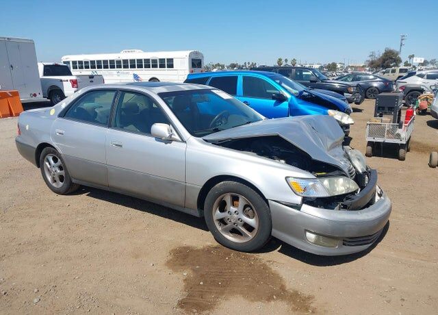 2001 LEXUS ES