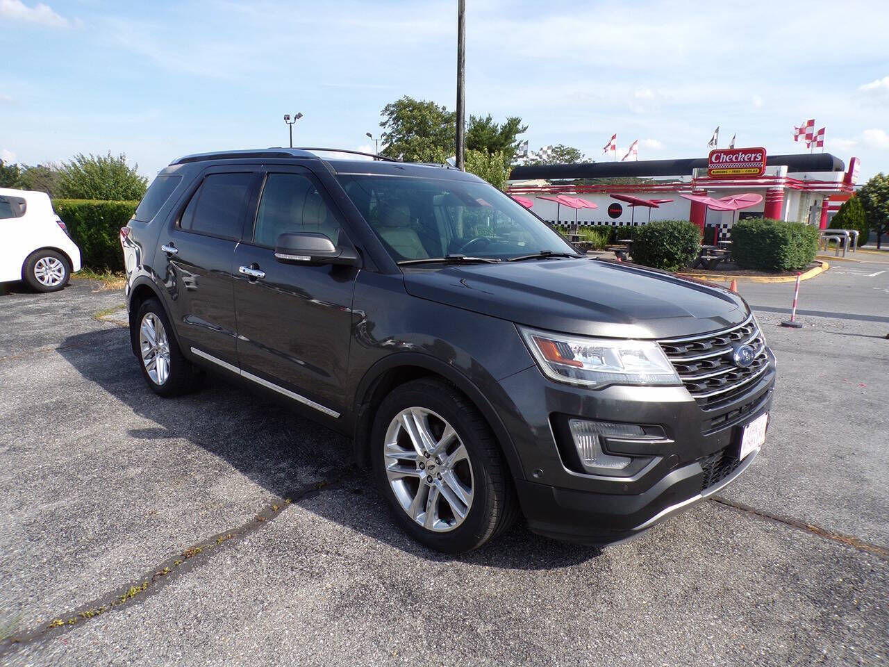 2017 FORD Explorer