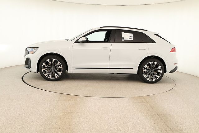 2026 Audi Q8