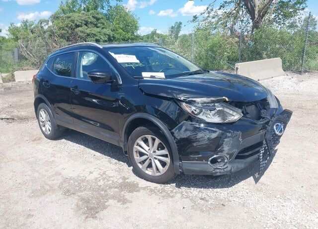 2017 NISSAN Rogue
