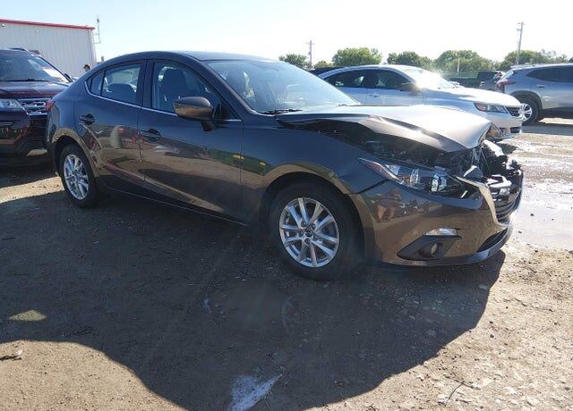2016 MAZDA Mazda3