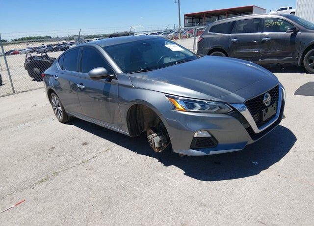 2022 NISSAN Altima