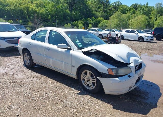 2005 VOLVO S60