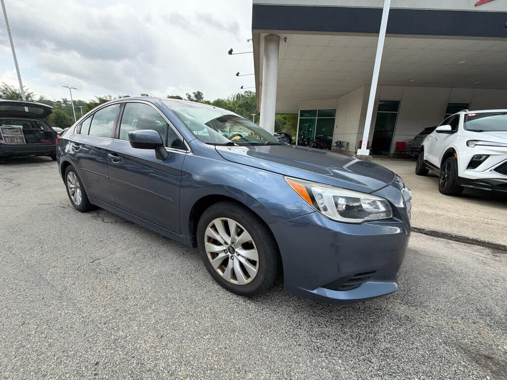 2017 SUBARU Legacy