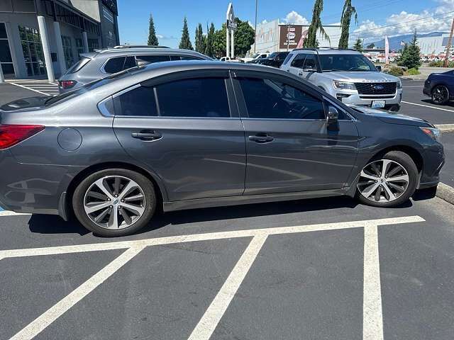 2018 SUBARU Legacy