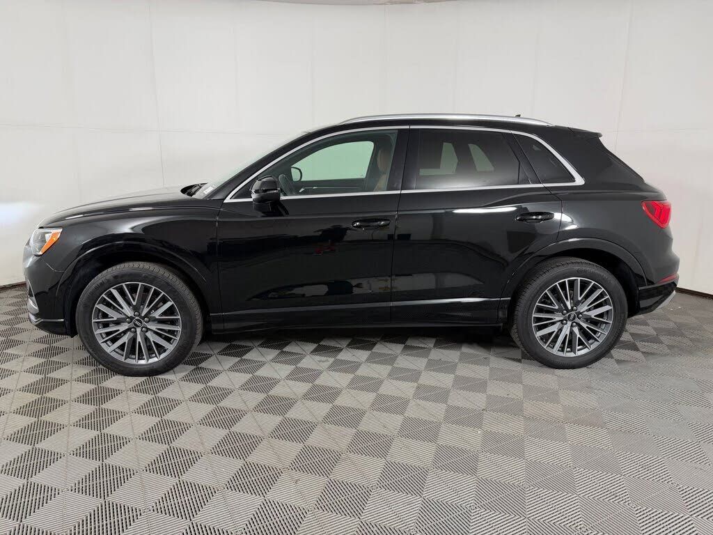 2022 Audi Q3