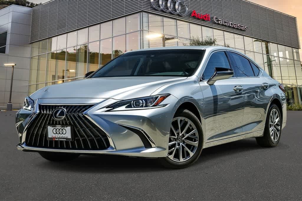2024 LEXUS ES