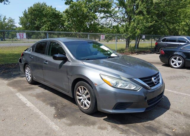 2017 NISSAN Altima