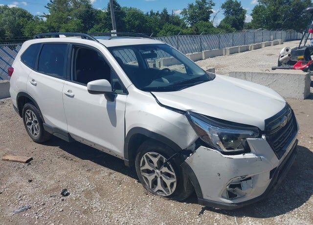 2023 SUBARU Forester