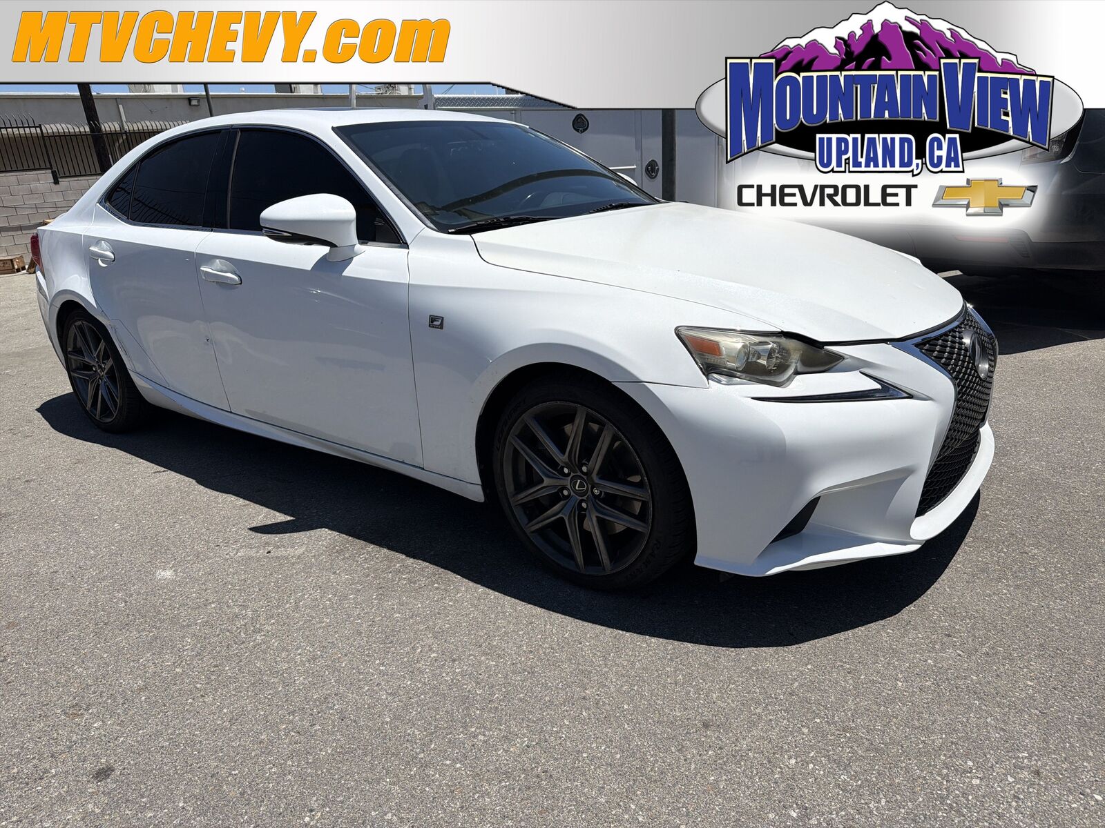 2016 LEXUS IS