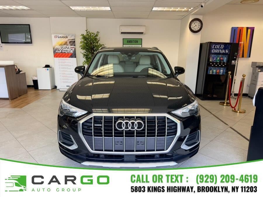 2022 Audi Q3