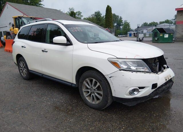 2016 NISSAN Pathfinder