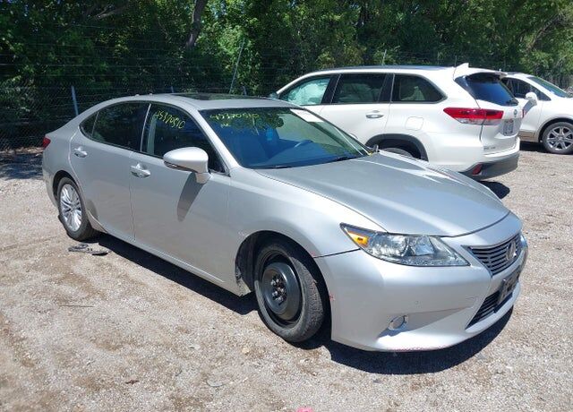2013 LEXUS ES