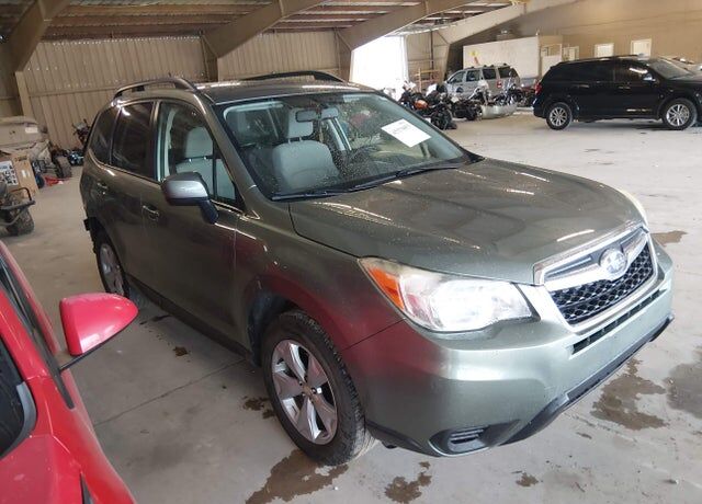 2015 SUBARU Forester