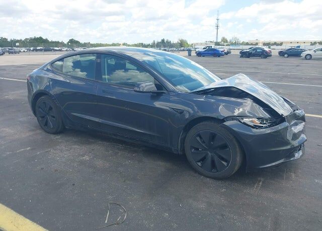 2024 TESLA Model 3