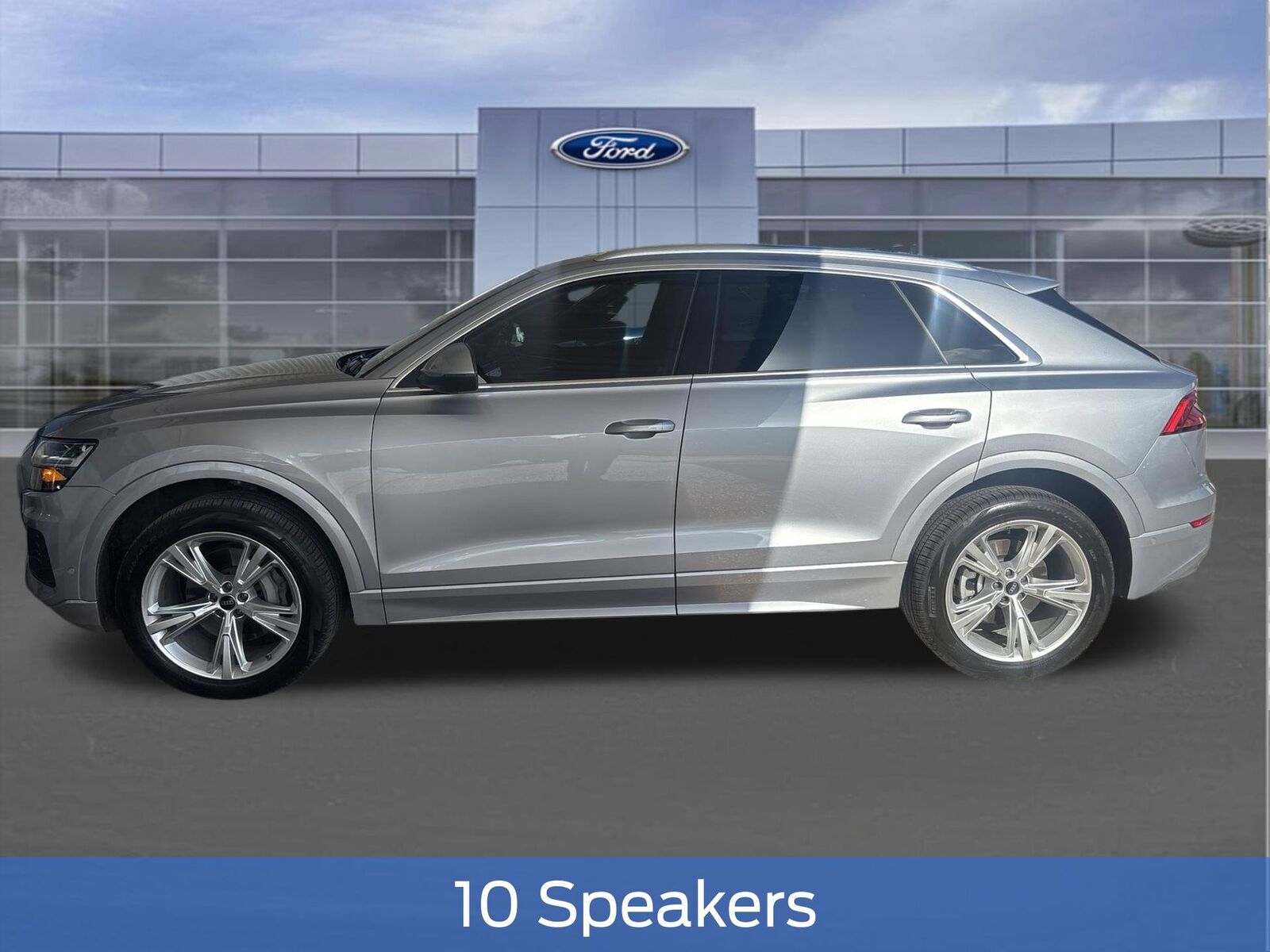 2022 Audi Q8