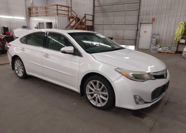 2014 TOYOTA Avalon