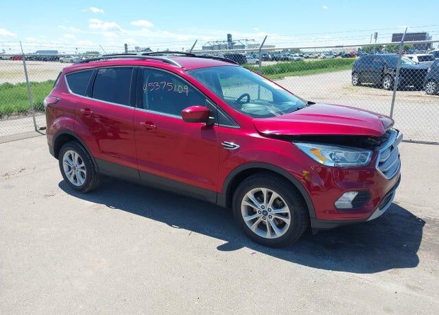 2017 FORD Escape