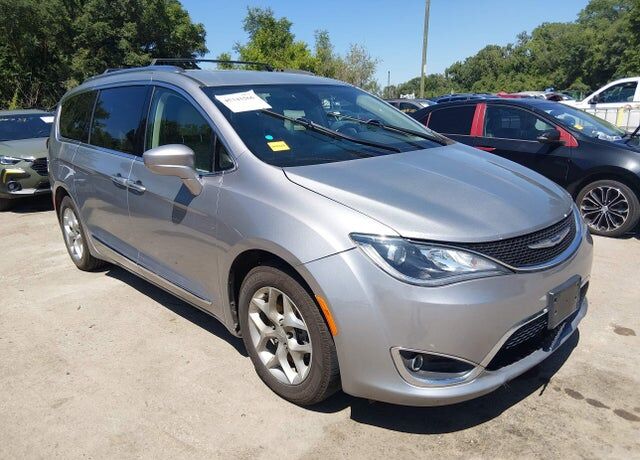 2019 CHRYSLER Pacifica