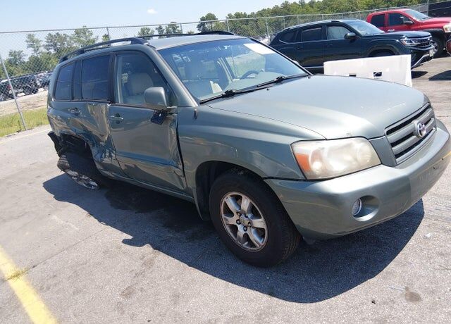 2004 TOYOTA Highlander