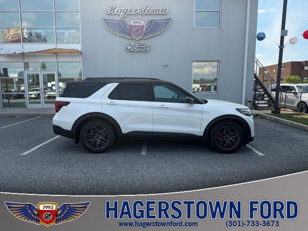 2025 FORD Explorer