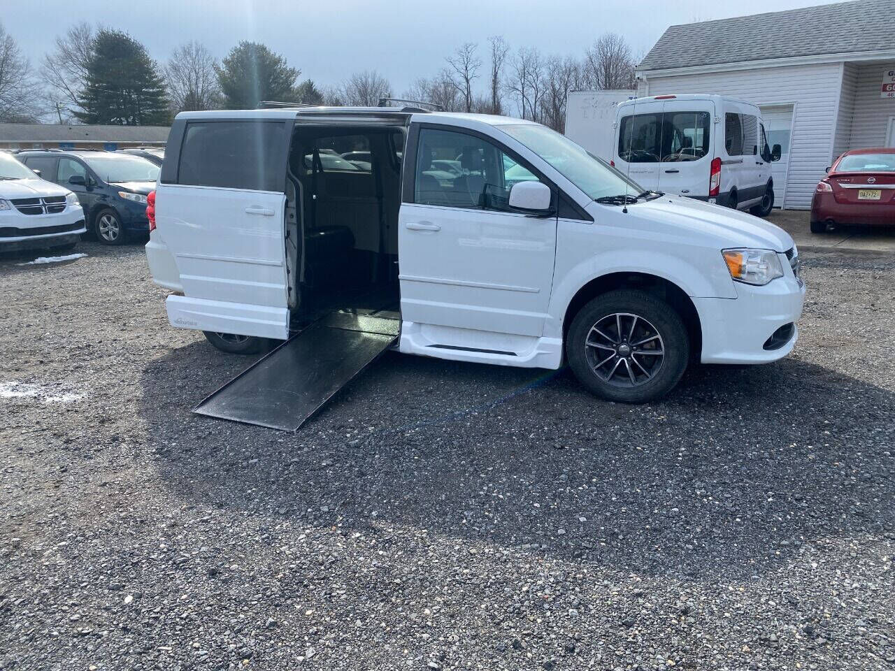 2017 DODGE Grand Caravan